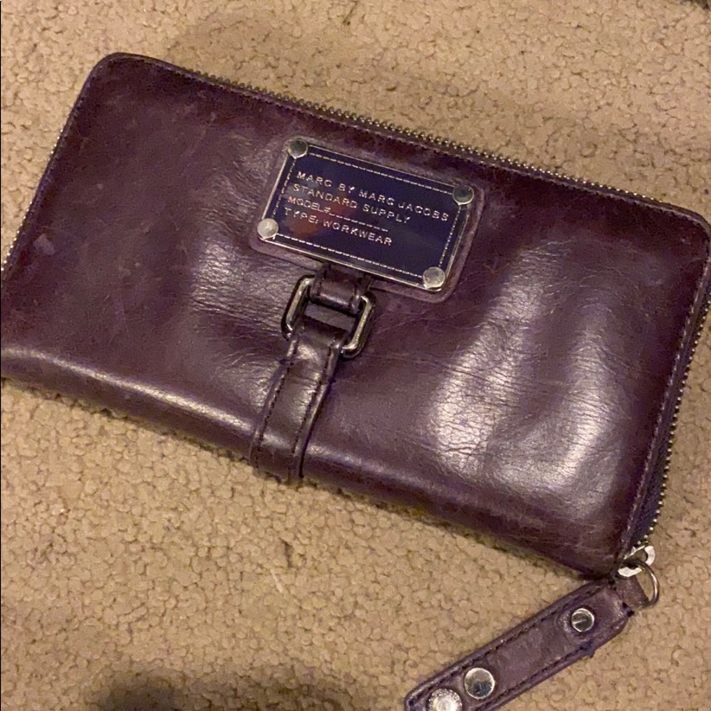 Marc Jacobs wallet purple